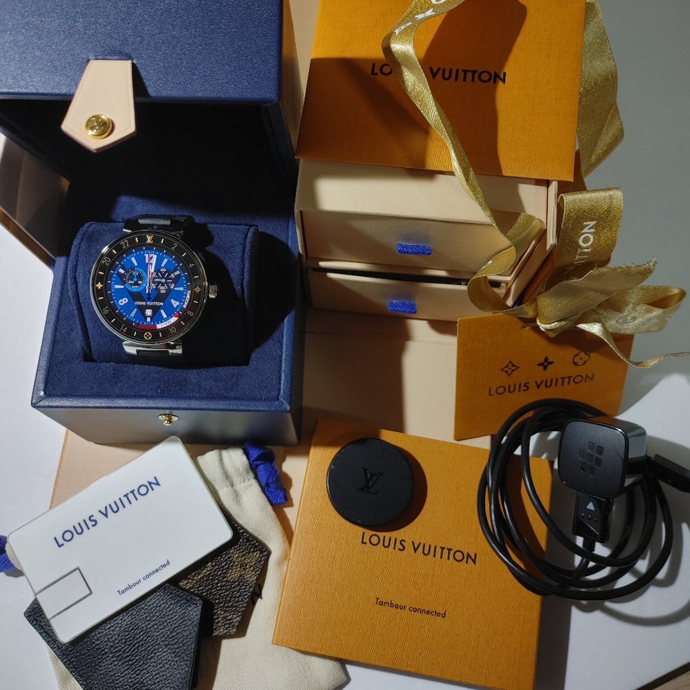 Authentic Louis Vuitton TAMBOUR CONNECTED WATCH QA003
